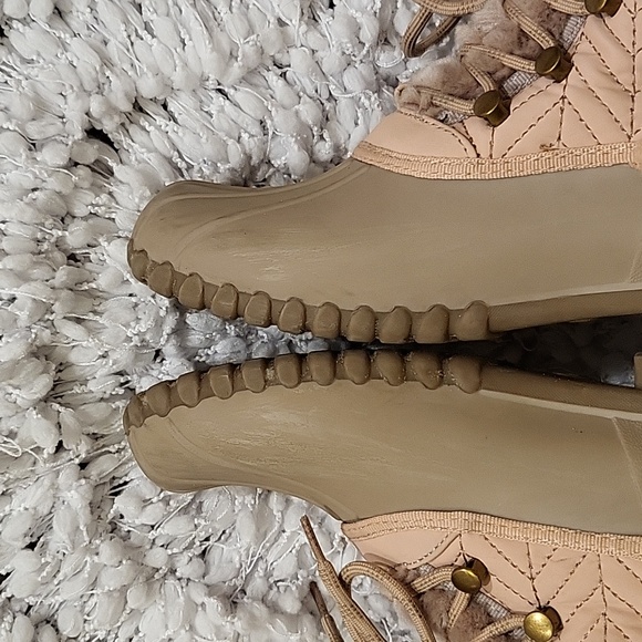 Baretrap Duck Boots - Picture 8 of 16